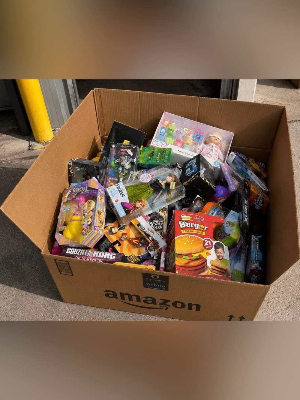 Mystery Toy Box - BRAND NEW ITEMS!